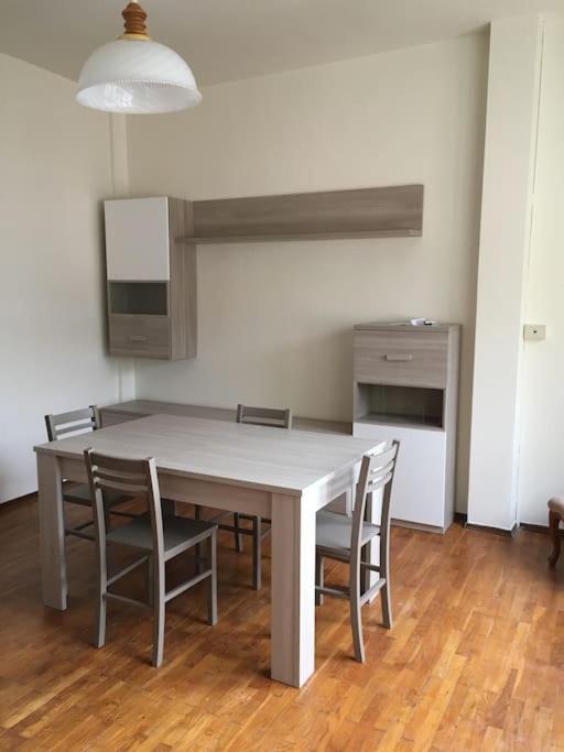 La Casa Di Aurora Lejlighed Ivrea Eksteriør billede